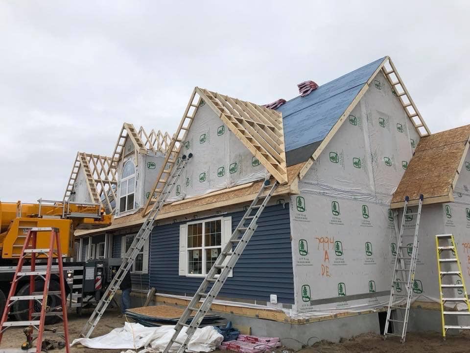 Constructing Two Story Modular House On Site